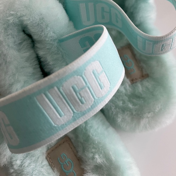 UGG Oh Yeah Slide 'Sky' Sheepskin Slippers - Picture 6 of 10